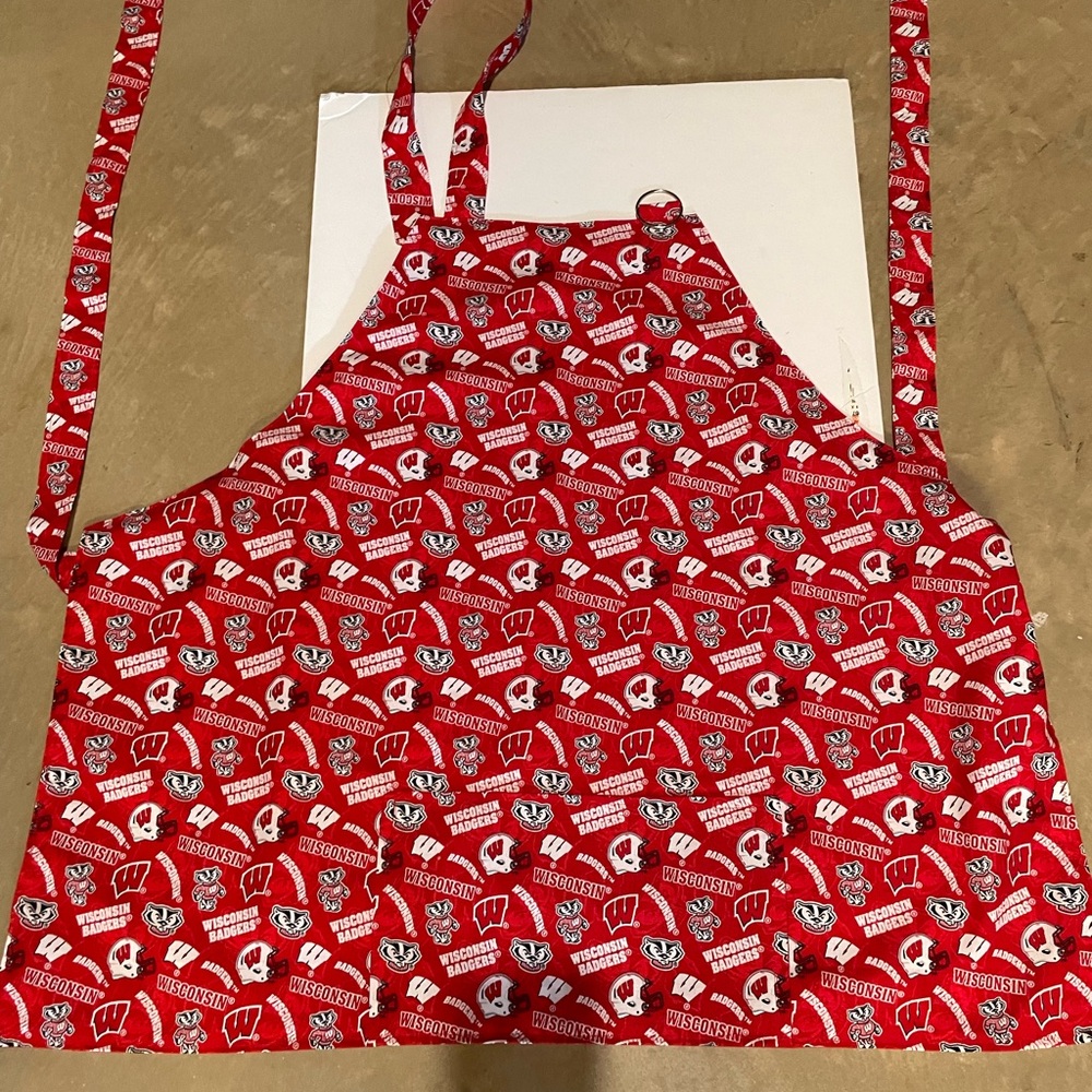 Wisconsin Badgers Barbeque Apron